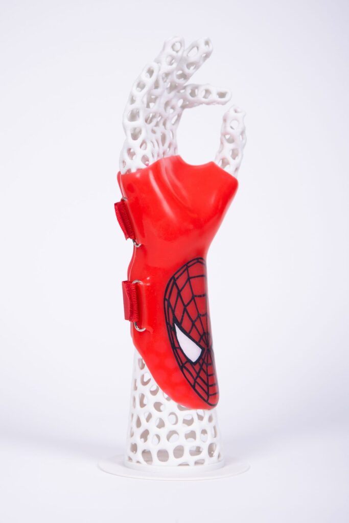 Kinderorthese mit Spider-Man-Motiv – APO-Silikon